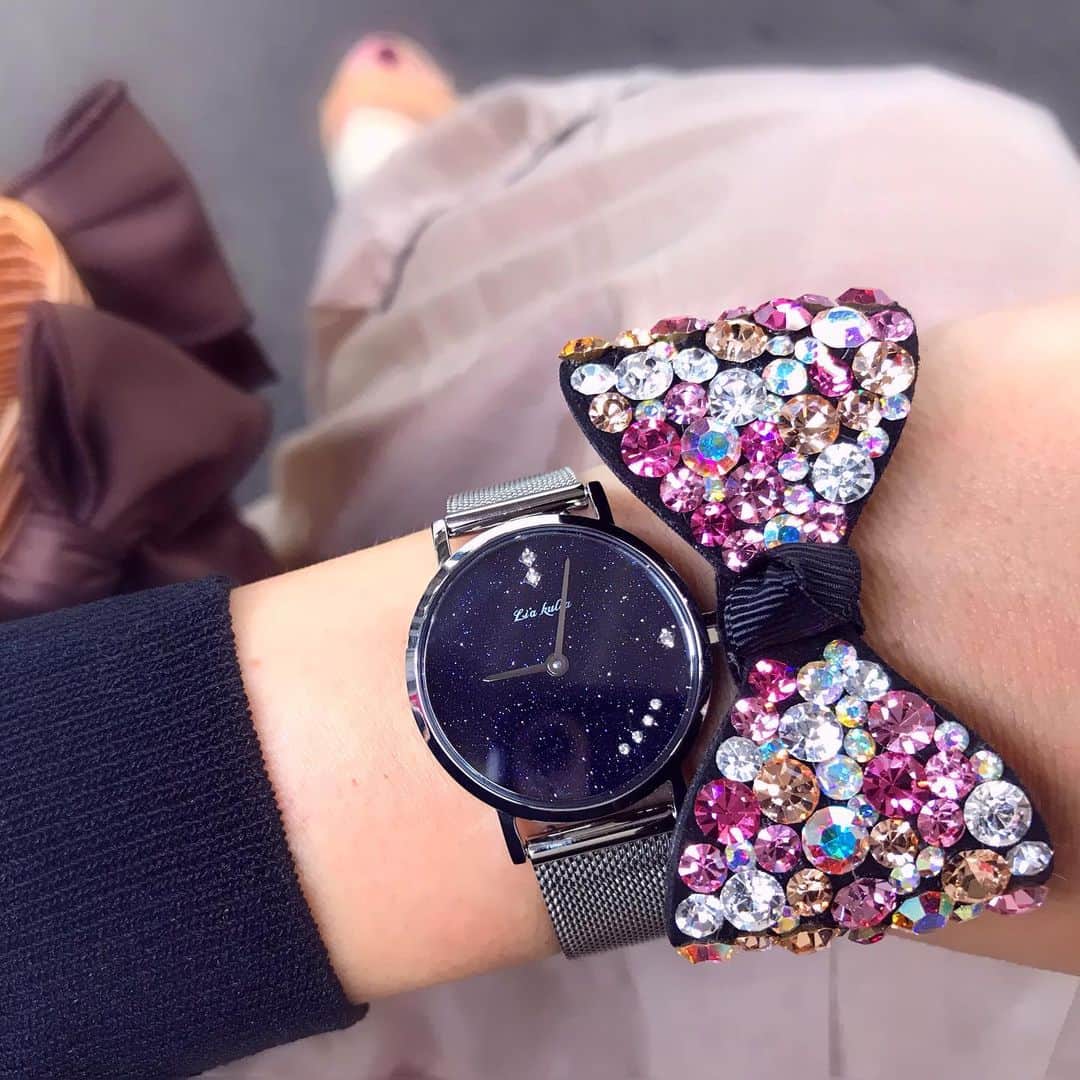 kayoのインスタグラム：「* * 雨の日でも お出かけが楽しくなる お気に入りの時計😊⌚✨✨ * * 💟 @liakulea_japan  クーポンコード【kayo063】で 10%off😆☝️ * * #リアクレア #時計 #腕時計 #liakulea * * *」