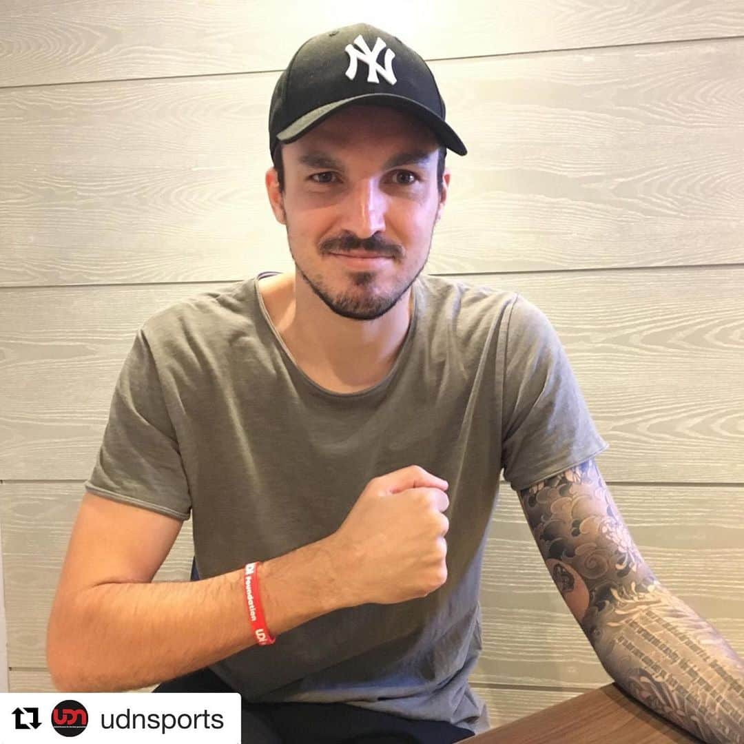 ハーフナー・マイクさんのインスタグラム写真 - (ハーフナー・マイクInstagram)「👍 #Repost @udnsports with @get_repost ・・・ ハーフナーマイク選手が #udnfoundation の活動に賛同して頂きました。 ハーフナーマイク選手への応援よろしくお願いします👍 ハーフナーマイク @mike_havenaar_official  FW バンコク・ユナイテッドFC #udnsports #udn #udnバンド #夢 #未来 #ハーフナーマイク #Mike Havenaar #バンコクユナイテッド  #BangkokUnited」7月4日 10時43分 - mike_havenaar_official