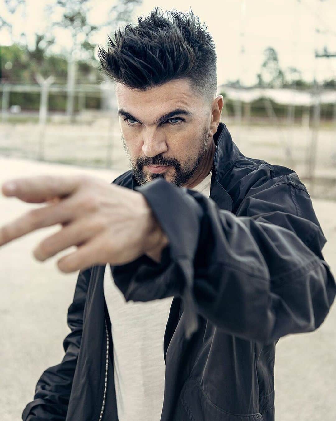 Broadcast Music, Inc.さんのインスタグラム写真 - (Broadcast Music, Inc.Instagram)「Felicidades to @juanes for being named the 2019 Latin Recording Academy Person of the Year™️ by the @latingrammys. Your work is truly unprecedented! #BMILatin」7月4日 10時49分 - bmi