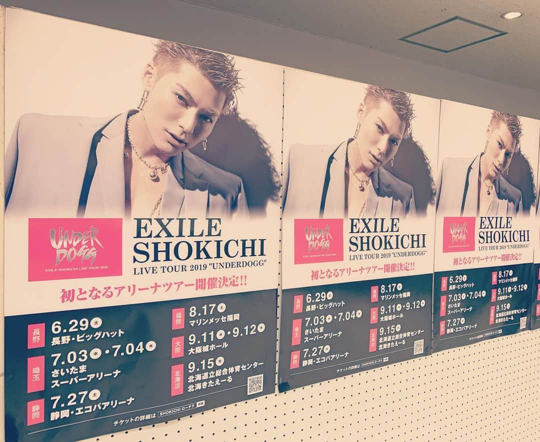 マサ小浜さんのインスタグラム写真 - (マサ小浜Instagram)「昨日は EXILE  SHOKICHI Live Tour "Under Dogg" さいたまスーパーアリーナ Day 1でした。 ワイルドで繊細で音楽的でサイコーに楽しいライブだった！ 今日のDay 2も頑張ります！ #exileshokichi #underdogg #saitama #livemusic」7月4日 12時31分 - masakohama1