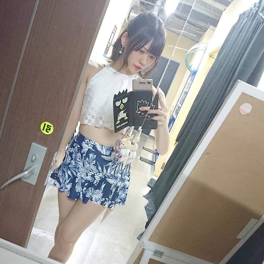 空野青空のインスタグラム：「実はギャルなの"♡"♡(*///ᴗ///*)♡"♡" . . . #大嘘 #ギャルはいいぞ #ギャル好き #ギャル #ハイウエストビキニ #ハイウエスト #美脚 #タートルネック #水着 #あおねこすいえいぶ #あおにゃん #空野青空 #aonyan #幸薄顔ちゃん #ソフマップ #japaneseidol #グラビア #ではない #海開き #リリースイベント #超速g作戦 #ハーフアップ #清楚系ギャル #Amazon」