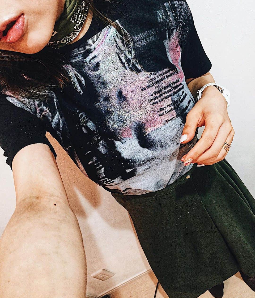 pisatamagoさんのインスタグラム写真 - (pisatamagoInstagram)「tシャツは楽だなぁ🥰 ジメジメな季節はサラッと着れるものが一番ですね☔️🍭 トップスは @celine  ボトムは @tomorrowland_womens」7月4日 13時24分 - audreysunnyday