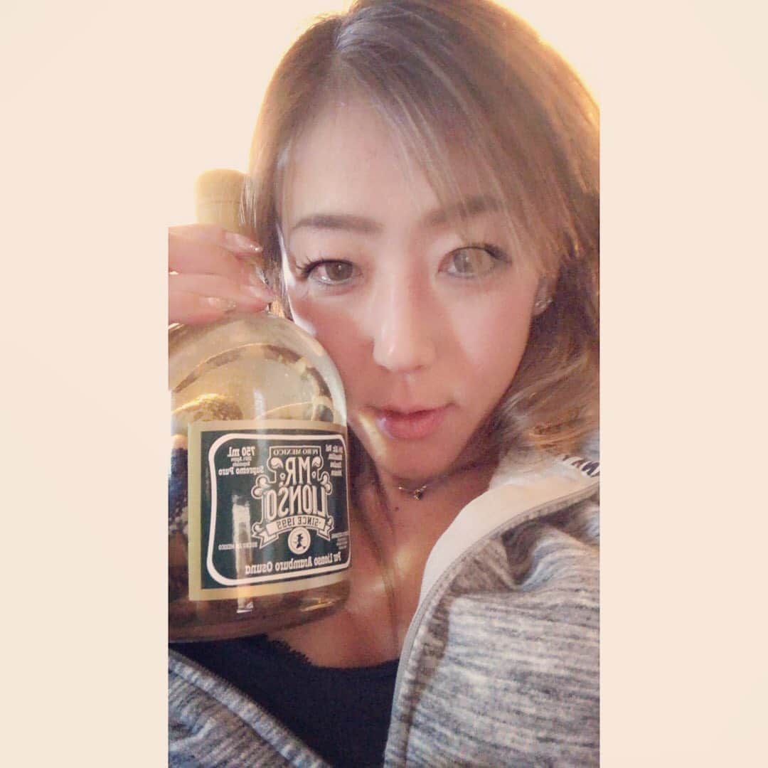 のインスタグラム：「So scared to open this... Actuall,y no one couldn't😅 #mrlionso  @mrlionso」