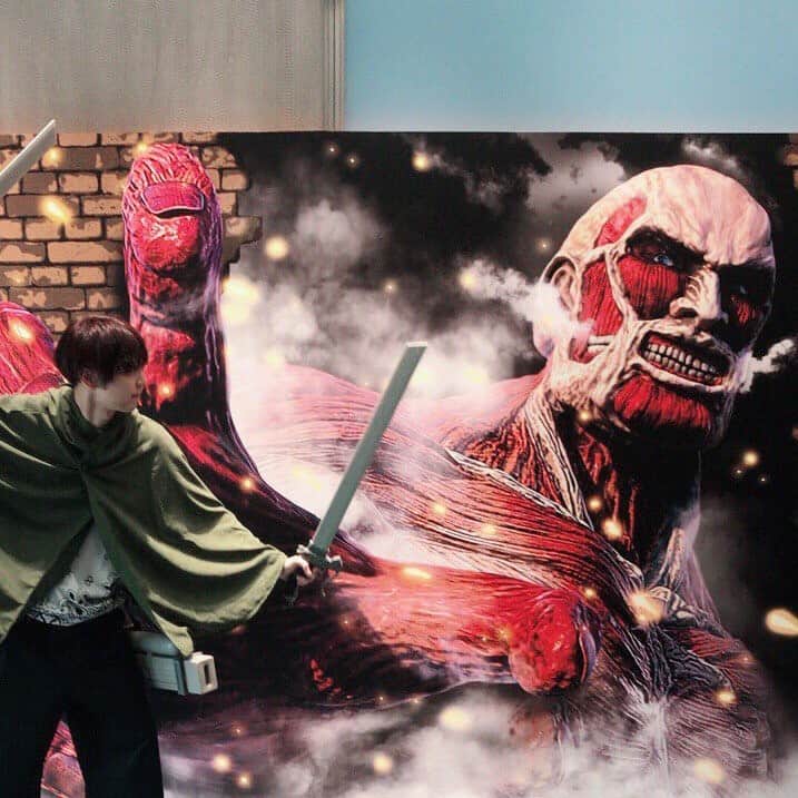 梶裕貴のインスタグラム：「his role as eren will always be one of my fav roles he took. the amount of hardwork and emotions he poured in this (actually most all of his works) and i love him very much for that 💓」