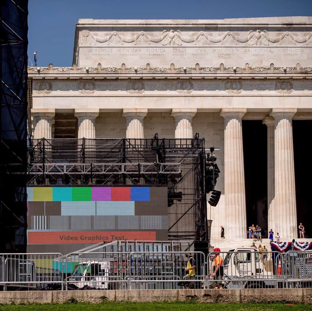 TIME Magazineさんのインスタグラム写真 - (TIME MagazineInstagram)「In 1777, the first Fourth of July commemoration was celebrated in Philadelphia with bonfires, bells, and fireworks. In 2019, it seems President Trump would like to celebrate with a grandiose military #parade. And a lot of people are upset about it, writes Elliot Ackerman. They are upset because of the cost. Because of the spectacle. Because these critics anticipate—as is likely—that #Trump will politicize the event in an inappropriate, even tawdry way. He’s already expressed his intention to stand on that hallowed ground in front of the Lincoln Memorial, where Martin Luther King Jr. gave his “I Have A Dream” speech, and deliver a speech of his own. Then flanked by all four of the service chiefs (who would surely rather be with their families at a backyard barbecue), he’s planned a massive military review, replete with supersonic fighter jets screeching past overhead and each service’s anthem blaring from the loudspeakers. Ackerman would bet about half the country loves the idea and about half the country hates it. Such a celebration is, like him, a polarizing prospect. And it is the perfect manifestation of our time. Read more at the link in bio. Photographs by @andyharnik and @jacquelynmartin—@apnews」7月4日 23時04分 - time