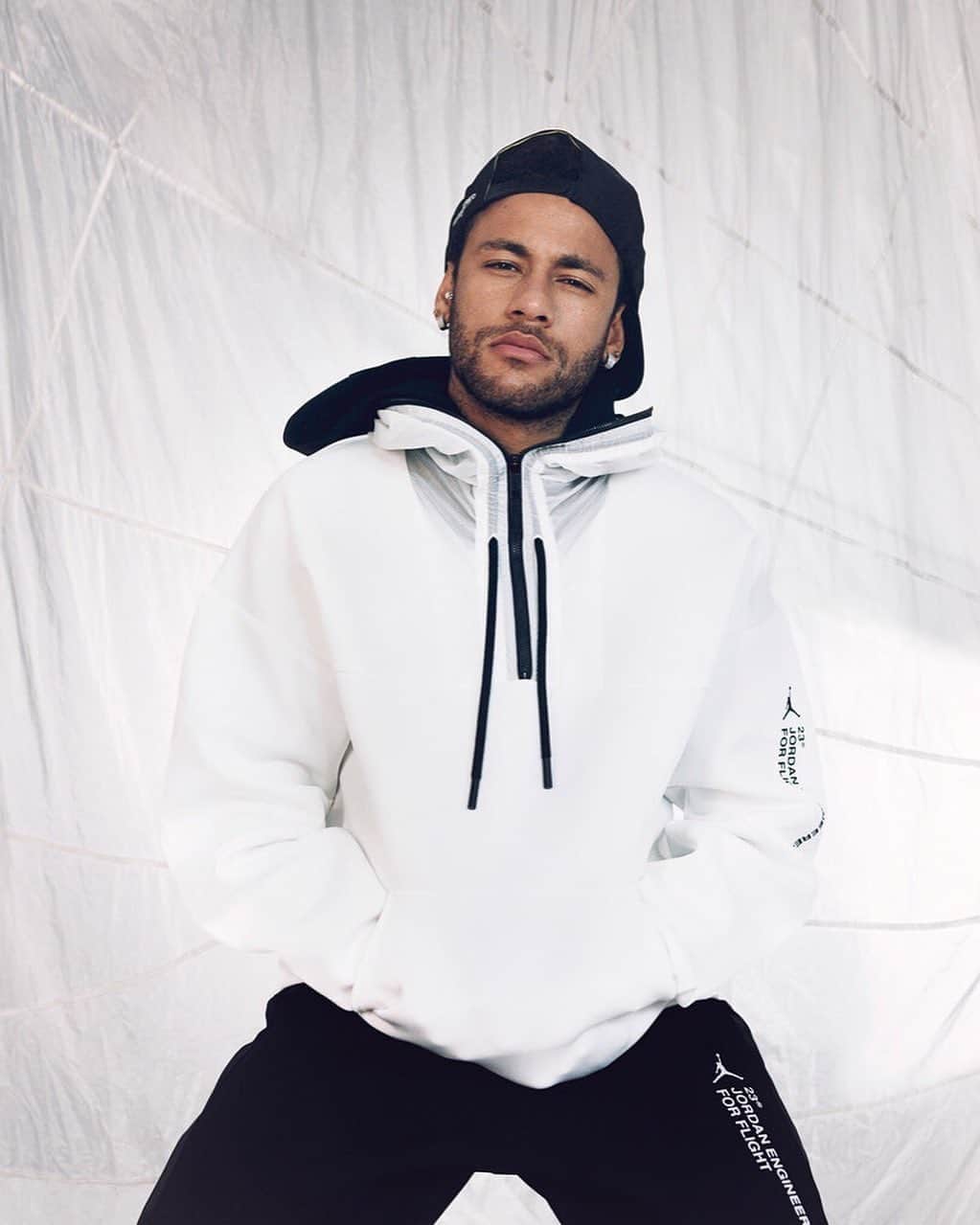 Jordanのインスタグラム：「@NeymarJr owns the city on and off the pitch.」