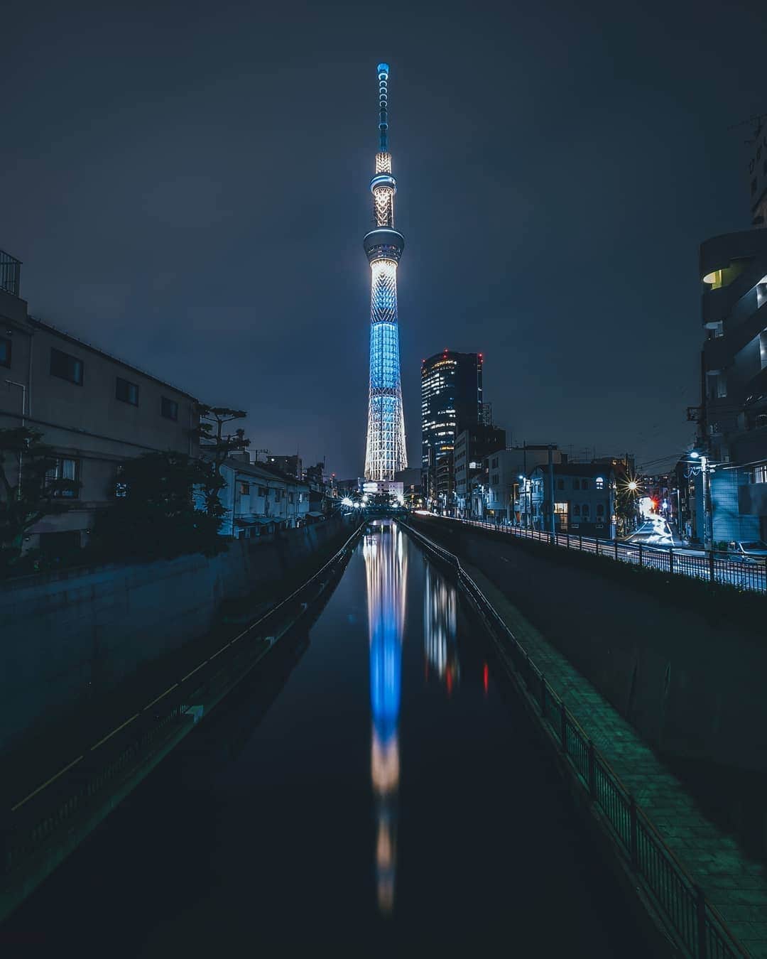 Takashi Yasuiさんのインスタグラム写真 - (Takashi YasuiInstagram)「夜の浅草です。」7月4日 23時06分 - _tuck4