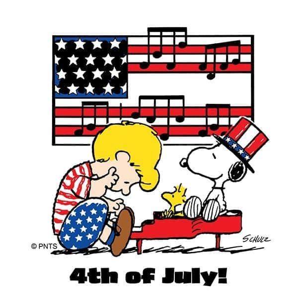 スヌーピーさんのインスタグラム写真 - (スヌーピーInstagram)「Have a happy 4th of July! 🇺🇸」7月4日 23時06分 - snoopygrams