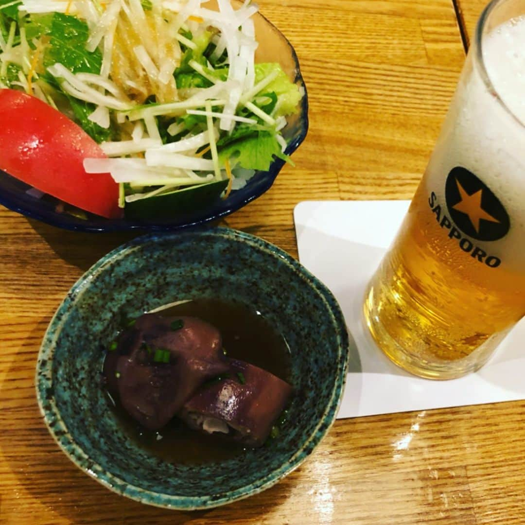 世手子さんのインスタグラム写真 - (世手子Instagram)「Maesawa beef and abalone delicious food ٩( 'ω' )و Thank you everyone(//∇//) Goood  comments happy happy(〃ω〃) https://item.woomy.me/c/46274 @dachikangtailang #茅場町朋 に行ったょー！ 駅近で入りやすい店内は気軽っっ なのに美味しい豪華な食材がいっぱいっっ 穴場っっ！ @hina_hoshinokakera ちんと #美食活動 な #美活デザイン してきたょ（＾ω＾） #前沢牛 と #鮑 が同時に楽しめるコースを堪能っっ さらに #フォアグラの茶碗蒸し まで豪華すぎるーん(*^_^*) 先付けは #イカのうま煮  自家製豆腐サラダ #鮑刺身 +刺し盛り3点、マグロ、水ダコ、金目鯛、さわら 豪華や=(^.^)= #前沢牛ステーキ はイチボ フォアグラ茶碗蒸し #キンキの天ぷら もさくさくっっ #五島うどん もつるつる #豆乳チーズケーキ でさっぱり最高でしたっっ YouTubeも掲載するよー！ 茅場町 朋で検索してみてねー！ Casting by @woomy.restaurant #イヤリング：#ルピス @queen.lupis (k144)」7月4日 23時32分 - rojide