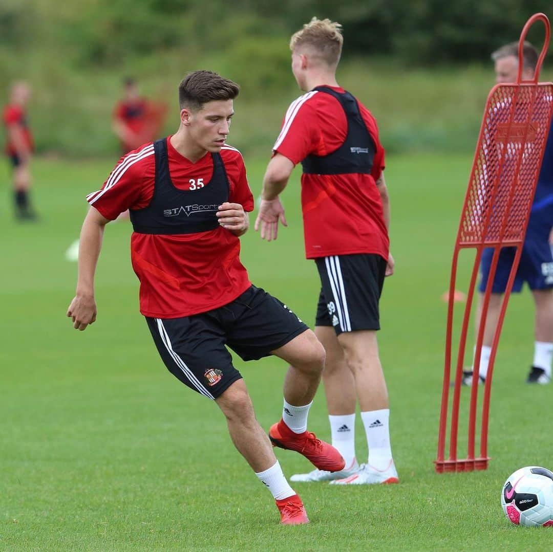 サンダーランドAFCさんのインスタグラム写真 - (サンダーランドAFCInstagram)「@ruben_sammut factfile... ▪️ Been in @chelseafc's academy since he was eight. ▪️ Won three consecutive #FAYouthCup's between 2014-16. ▪️ UEFA Youth League winner. ▪️ @scotlandnationalteam U21 international.  #SAFC」7月4日 23時40分 - sunderlandafcofficial