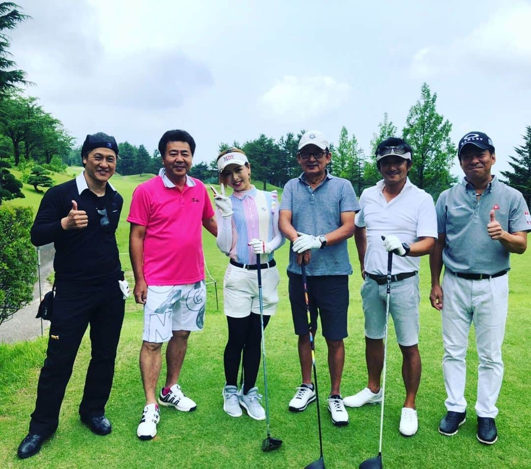 ミノルクリスさんのインスタグラム写真 - (ミノルクリスInstagram)「FM新潟 VIPグループpresents 第2回PLAYER’Sゴルフコンペ⛳️in湯田上カントリークラブ 大勢のリスナーのみなさんの御参加 本当にありがとうございました😊 表彰式もゴンドラで優勝者が登場したりで大盛り上がり！最高の一日でした😊 #VIPグループ #湯田上カントリークラブ  #FM新潟 #プレイヤーズ #ゴルフ」7月4日 15時38分 - djminoruchris