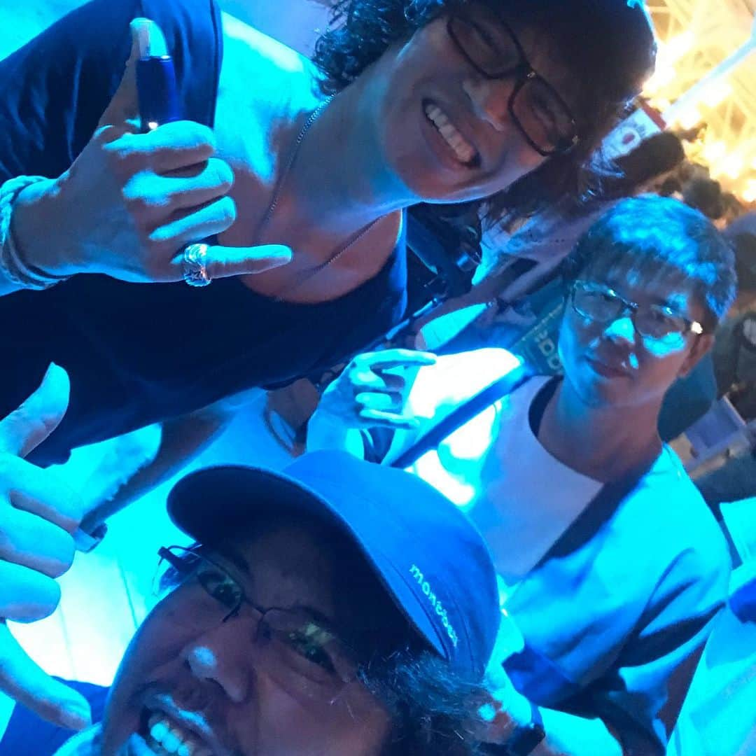 日野賢二さんのインスタグラム写真 - (日野賢二Instagram)「Wanna Give thanx to  my brothers and People ,Family from okinawa who always giving me good vibes all around ^_^w/incredible hospitality! Bliss!!! Taka Oshiro(gala)&Aki Shisho and Family Kuda(live Bar Big) Haru(Drumshop Haru) Kayan(Mods) Mayu, Ushifugu,Sato San(Horizon Curry)Yuika (p)」7月4日 16時01分 - jinobass