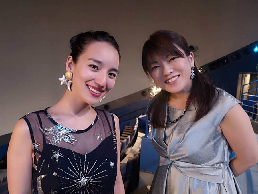 レイヤマダさんのインスタグラム写真 - (レイヤマダInstagram)「『レイヤマダ × ジルデコ Planetarium LIVE in 松江 』にお越しいただいた皆様 ありがとうございました！島根県にゆかりの深い二人によるステージ。とてもあたたかく迎えていただきました🌌姐さんも  出雲と同じく神話の国宮崎から ありがとうございました！🎹 次回の島根ライブは8/30&31！こちらも島根にご縁のある吉田栄作さんと！⭐︎お楽しみに🎶 #島根 #松江 #matsue #shimane #ライブ #live  #プラネタリウム #planetarium #ジルデコ #jilldecoyassociation #レイヤマダ #島根県 #親善大使 #松江市 #観光大使」7月4日 16時07分 - rayyamada_dayo