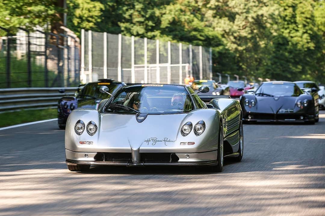 パガーニ・アウトモビリのインスタグラム：「On June 2, almost 40 Pagani Hypercars reached the Temple of Speed for celebrating the Zonda... and that's not all. Stay with us!  #zonda20 #pagani #zonda #zondas」