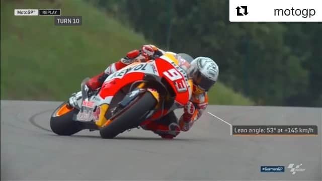レプソル・ホンダのインスタグラム：「That dark line 🤤 ⠀⠀⠀⠀⠀⠀⠀⠀⠀ #Repost ・・・ If anyone knows their way around the Sachsenring, it's @marcmarquez93! 👊 // The world champion looks to complete a perfect 1⃣0⃣ in a row at the #GermanGP this weekend! 🇩🇪 Can any of his rivals beat him in his territory? 🤔 #MM93 #MotoGP #Motorcycle #Racing #Motorsport」