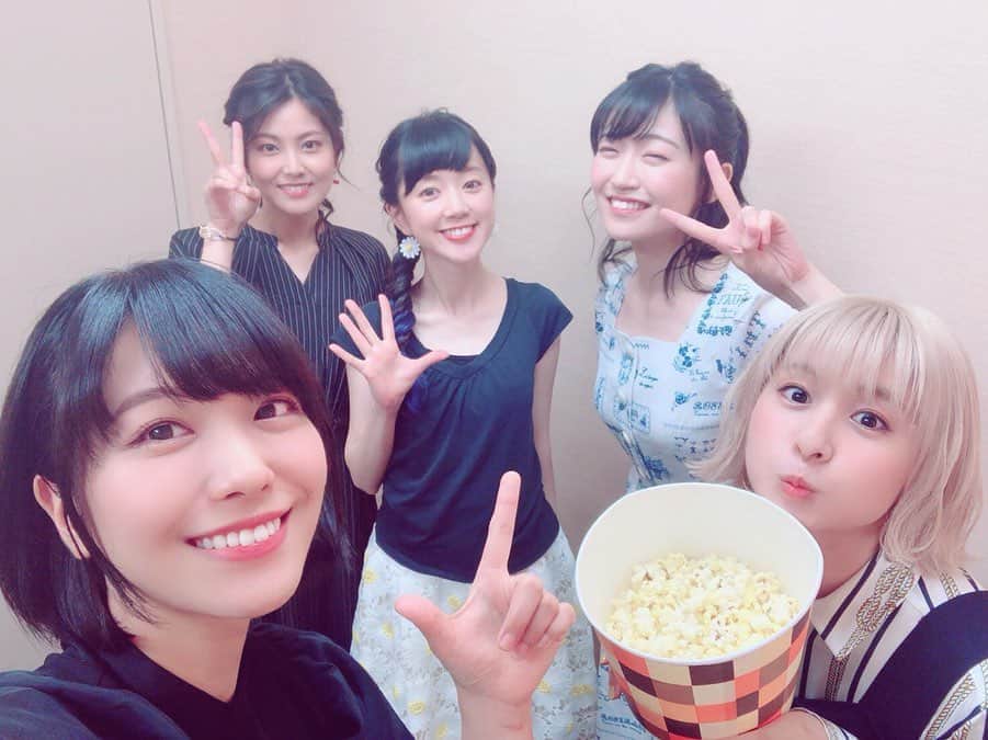 吉田有里のインスタグラム：「BanG Dream! FILM LIVE プレミア先行上映イベント ありがとうございました！！ 感想トークや裏話が出来て楽しかったなぁ…✨ ご来場下さった皆様、ライブビューイング見て下さった皆様、いかがでした？🌈🌈 公開日は9月13日です🎥🍿 (世界を笑顔に！) #バンドリ #バンドリフィルムライブ #ハロハピ  #愛美 ちゃん #金元寿子 さん #工藤晴香 さん #前島亜美 さん #吉田有里」