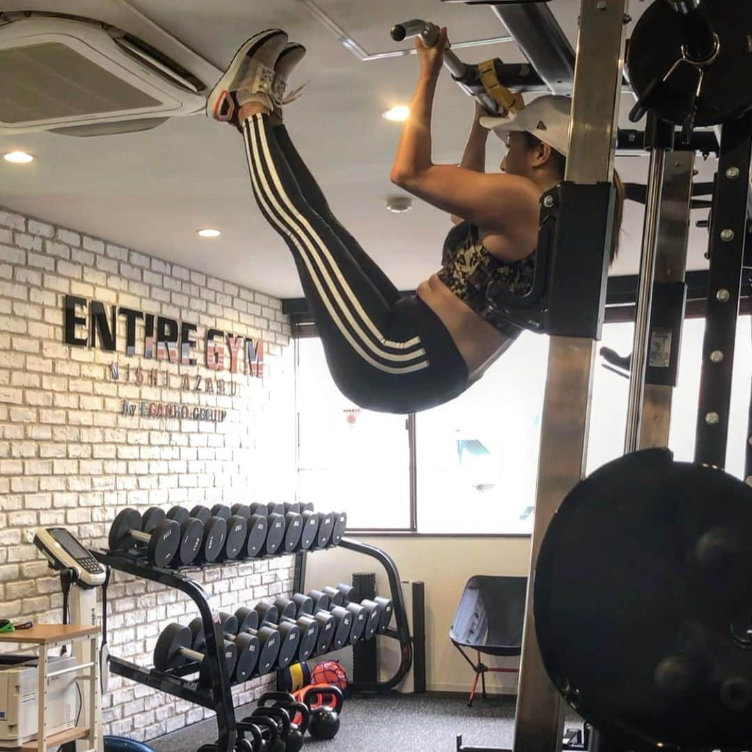 木村真野・紗野さんのインスタグラム写真 - (木村真野・紗野Instagram)「#entiregym #mayasaya #personaltrainer  #personaltraining  #training #egaodo #artisticswimmer  #artisticswimming  #swimmers #twins #adidas #adidastokyo #adidastwins #reebok  #reebokjp #newera #maybelline  #tokyo #nishiazabu #bodymake  #笑顔道 #まやさや @egaodo.hideto.fukuda  @egaodo1234  @egaodo_noborito  @inoue.egaodo.entire  @entire.egaodo  @entire.gym  @mayakimura5  @adidastokyo  @adidas  @reebokjp  @newerajapan  @neweracap  @maybelline」7月4日 16時37分 - mayasaya_kimura