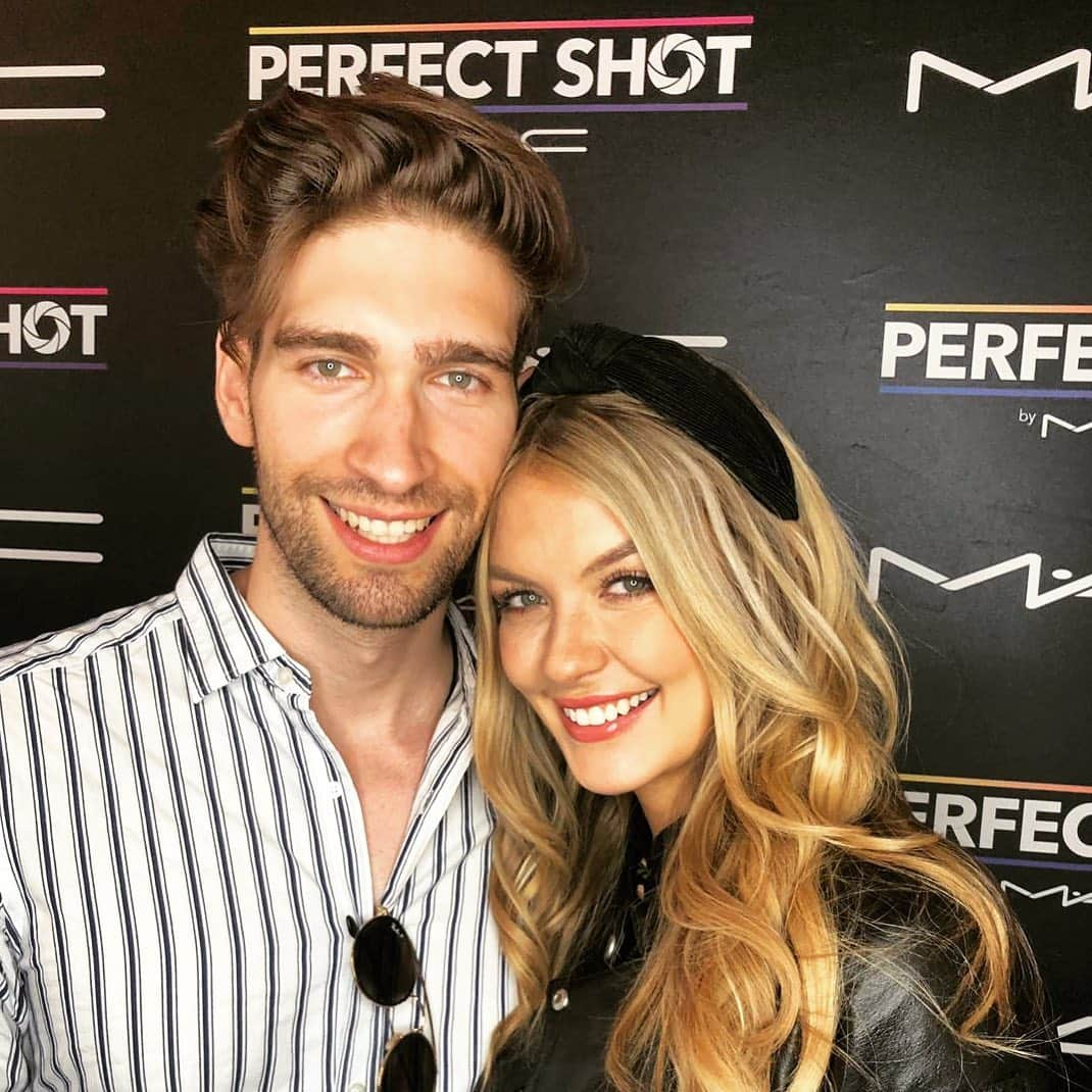 M·A·C Cosmetics Deutschlandさんのインスタグラム写真 - (M·A·C Cosmetics DeutschlandInstagram)「Pärchen-Action bei Perfect Shot! Heute Abend ist es soweit! @paulinakurka & @philipdeml haben uns zur Einstimmung auf die nächste Folge bei der Berlin Fashion Week besucht. Auch ihr könnt mit dabei sein, wir nehmen euch in der Story mit hinter die Kulissen und auch wenn wir heute auf eure Lieblinge aus der Sendung treffen! 🤗  #PerfectShotbyMAC #beinstyle #berlinfashionweek #macde」7月4日 16時50分 - maccosmeticsgermany