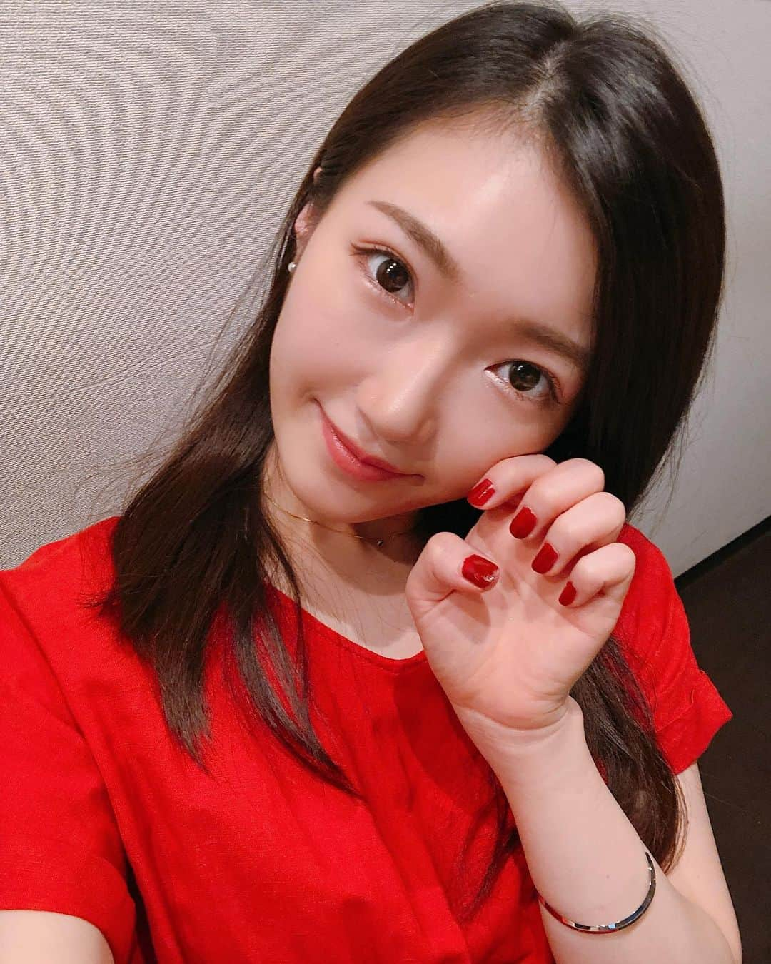 黒田絢子さんのインスタグラム写真 - (黒田絢子Instagram)「本日まなカラー🌹❤︎ . . #red#アヤファッション#私服 #黒田絢子#女優#タレント#ayakokuroda #japanesegirl#actress#talent#choreographer#fashion#ootd#mensstyle#girlsfashion#girlsstyle#denim#casualstyle#mystyle#instagood#followme」7月4日 16時52分 - ayakokuroda_official