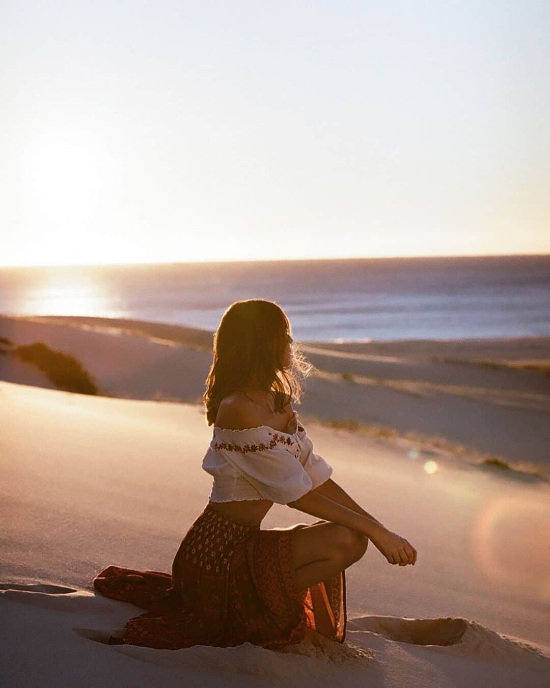 SPELLさんのインスタグラム写真 - (SPELLInstagram)「Our forever muse @tuulavintage sitting pretty in our #tuulaxspell Peasant Blouse and Gypsiana Maxi Skirt ♥️✨」7月4日 17時08分 - spell