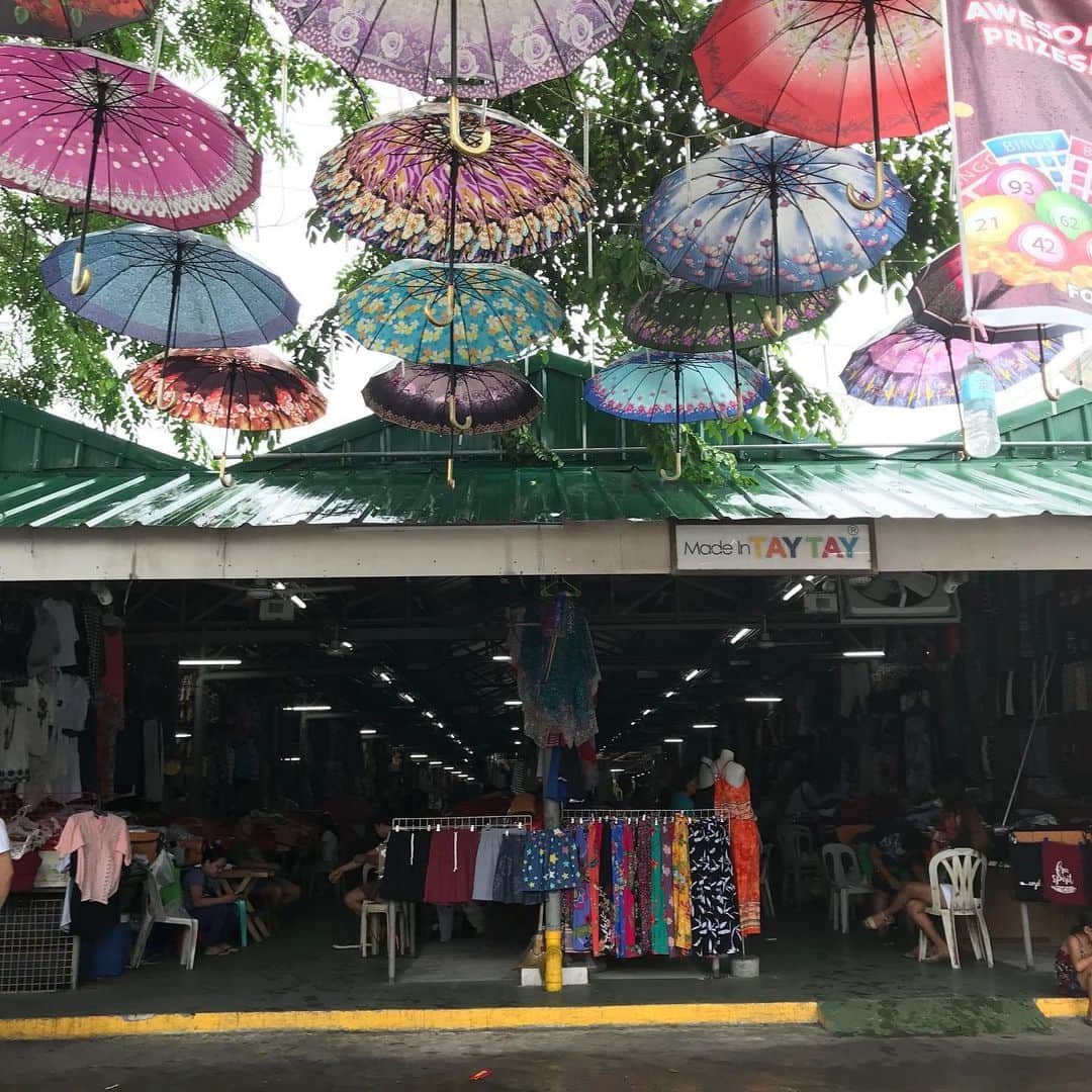 マントル一平さんのインスタグラム写真 - (マントル一平Instagram)「雨季！！ #マニラ #フィリピン #manila #🇵🇭 #旅行 #旅」7月4日 17時11分 - mippei_