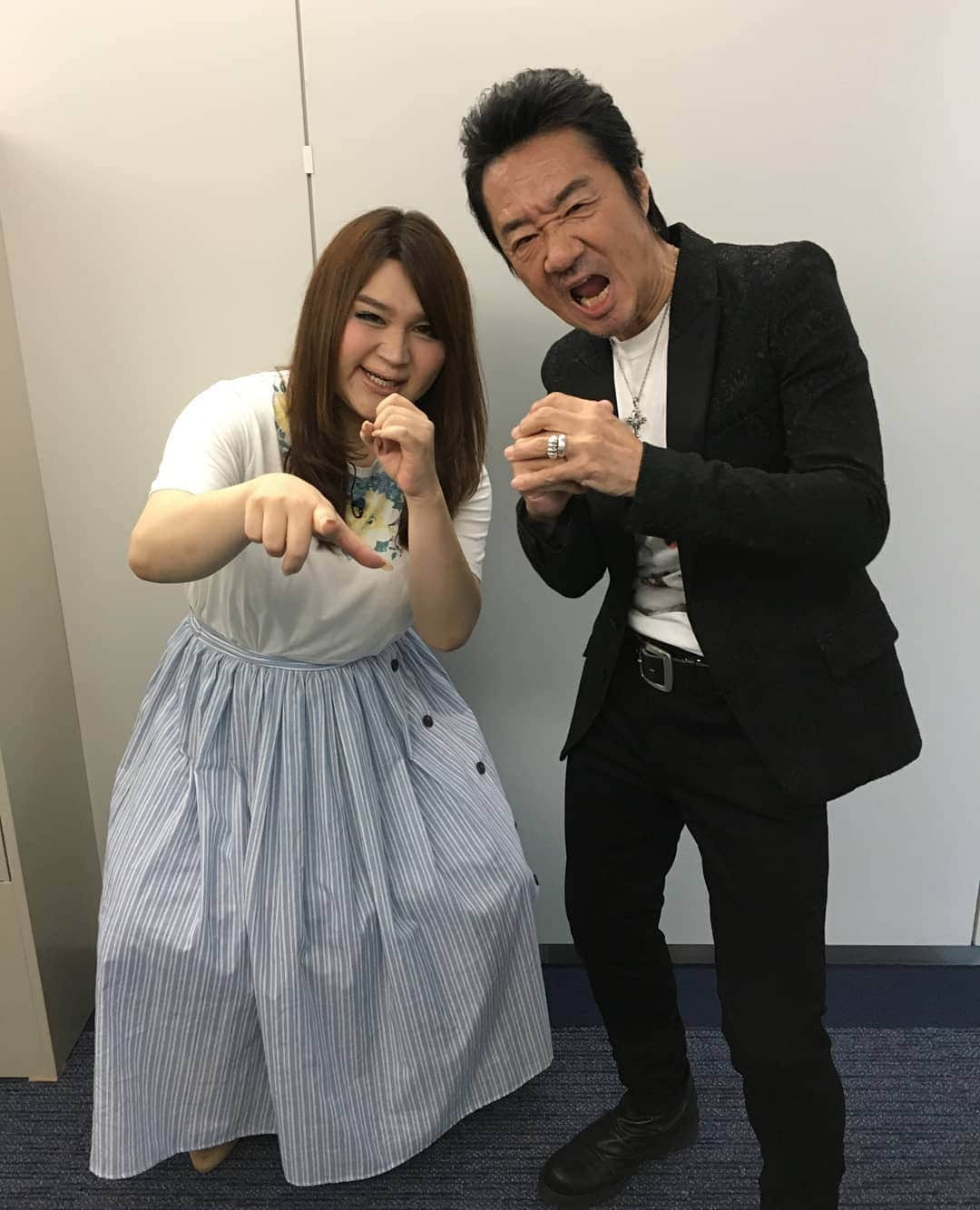 りんごちゃんさんのインスタグラム写真 - (りんごちゃんInstagram)「大号泣  #ウチガヤスペシャル #みてくださった皆様 #ありがとうございます  #スペシャルすぎる #サプライズに #目から #りんごの果汁が #止まりませんでした #照  #大友康平 様 #フォルテシモ  #愛がすべてさ」7月4日 17時24分 - ringochan_0626