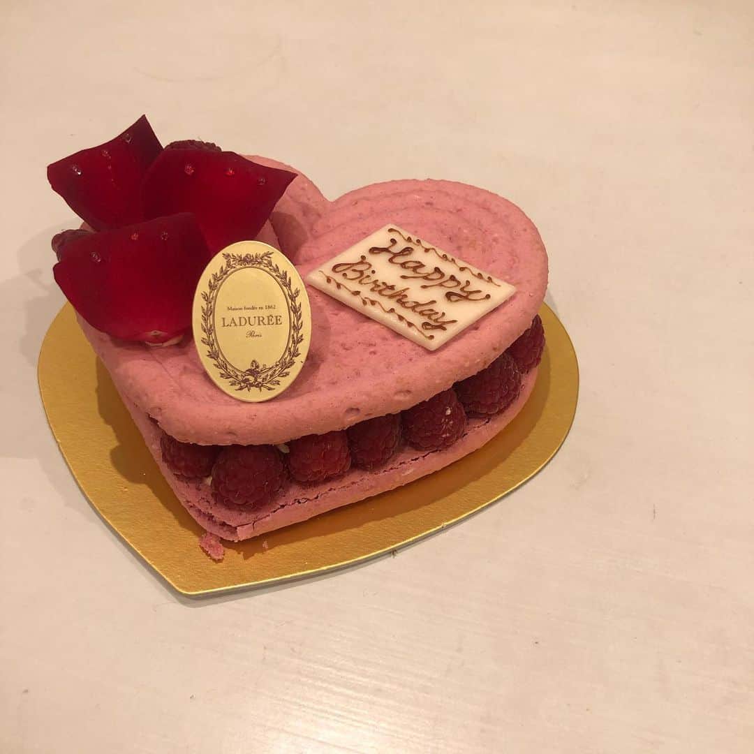 大和田南那さんのインスタグラム写真 - (大和田南那Instagram)「この間妹の誕生日をお祝いしました㊗️ 幸せな顔はしあわせですね」7月4日 17時44分 - nanaowada_official