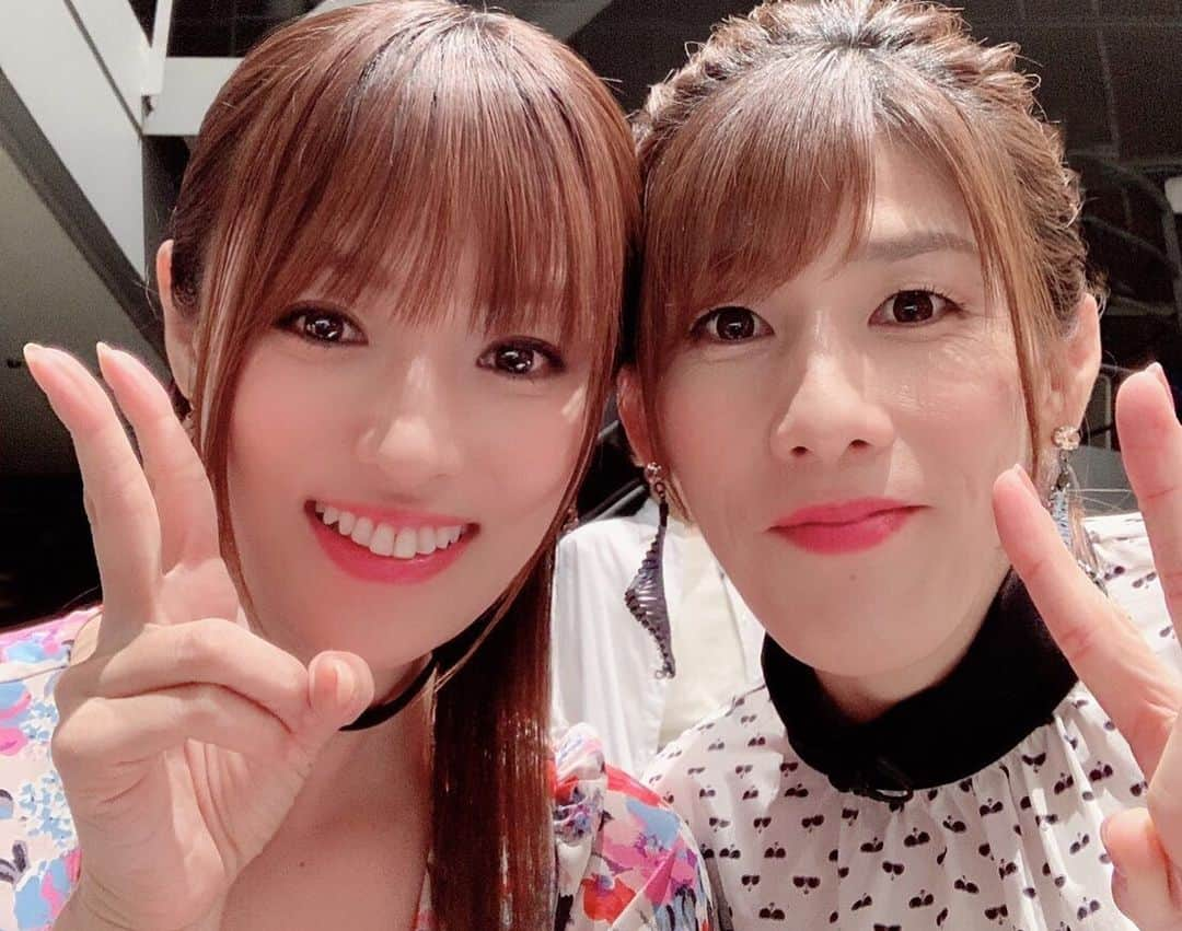 吉田沙保里さんのインスタグラム写真 - (吉田沙保里Instagram)「クイズ！ドレミファドン！SP フジテレビ 7月5日(金) 19:00～ 土ドラ、仮面同窓会チームの助っ人として出演しました！ イントロクイズ特有の、曲はわかるけど…タイトルが…😂💦 というのが沢山あって…🙏 恭子ちゃんは別のチームでしたが、休憩中は一緒におしゃべりできて楽しい収録になりました😘 お時間ある方は是非観てねー😊 #ドレミファドン #土ドラ #仮面同窓会 #恭子ちゃん」7月4日 17時46分 - saori___yoshida