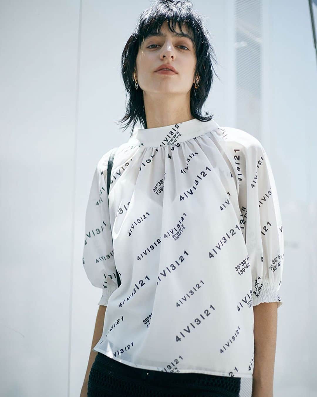 Ameri vintageさんのインスタグラム写真 - (Ameri vintageInstagram)「07.05(fri)12:00 AMERI PASSCODE GATHER BLOUSE will be released by online. . #ameri #amerivintage #shopping #fashion #japan #logo」7月4日 18時23分 - amerivintage