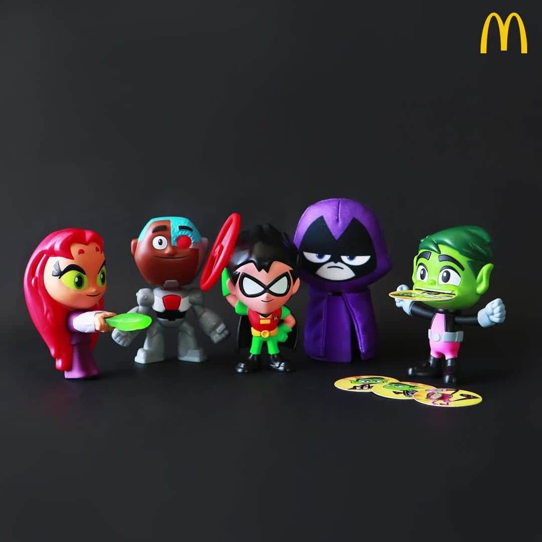 McDonald's Philippinesのインスタグラム：「Our superheroes are ready for action! Collect our 8 Teen Titans Go toys with every Happy Meal. Order now at a McDonald’s near you or via McDelivery.」