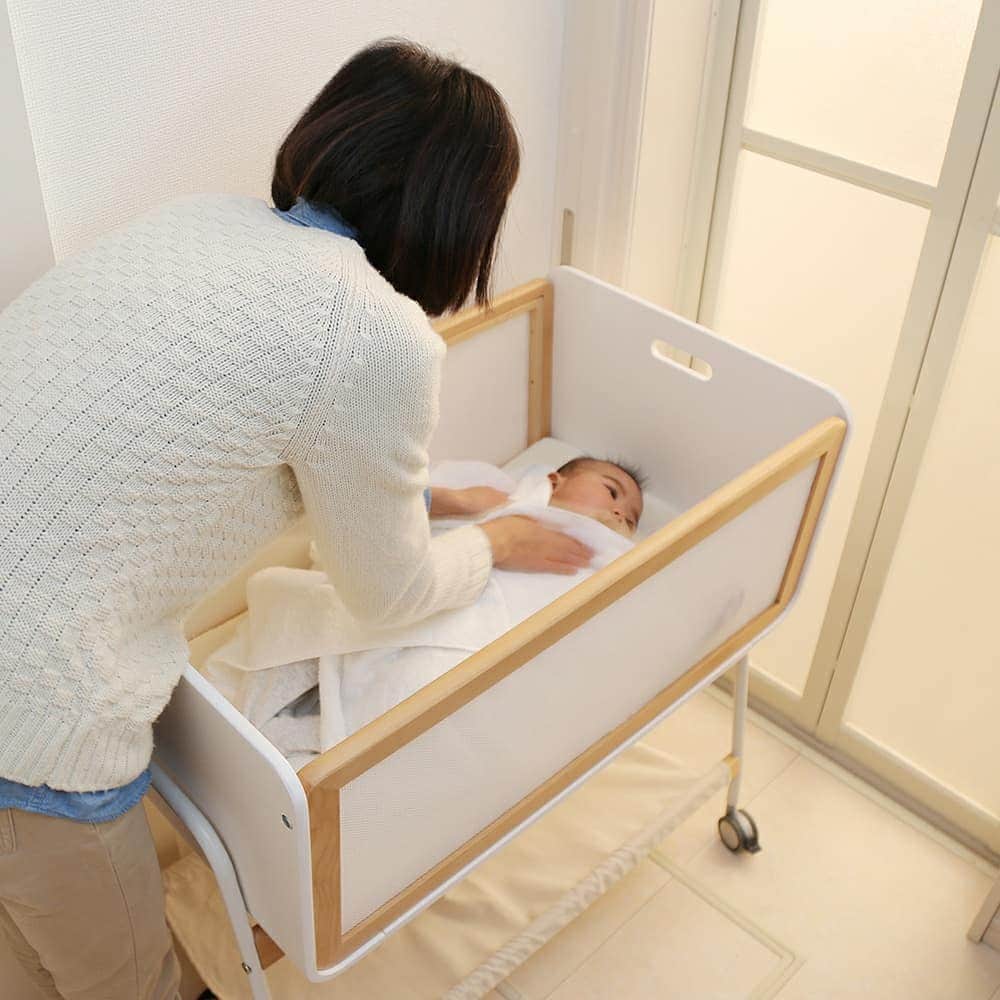 yamatoya(ベビー・キッズ家具の大和屋) さんのインスタグラム写真 - (yamatoya(ベビー・キッズ家具の大和屋) Instagram)「【貸出商品liliwagon始まりました！】 yamatoya直営オンラインショップ「Shop yamatoya（ショップ ヤマトヤ）」では、購入前に１週間程度ご自宅でお試しいただける「貸出商品」というものをご用意しております。  その貸出商品のラインナップ「アッフル」「ノスタ」「キトコ」「つなご」に今回「リリワゴン」が仲間入りしました！ 「実際の商品を見てみたい」 「商品の大きさがお部屋の間取りに合うか試したい」  そんな方はぜひご利用ください！ 貸出商品は有料ですが、商品返却後、各商品ごとに設定されたポイントが付与されますので、そのポイントを使ってお得に新品の商品をご購入いただけます！  ポイントがきちんと付与されるように、必ず会員登録してからご注文くださいね！  また、リリワゴンの場合、貸出商品を１週間程度お使いのあと、返却＆ポイント付与＆新品購入お届けまで１週間以上日数を要しますので、赤ちゃんが生まれる前に、お試しいただくことがおすすめです！  詳しくは、Shop yamatoyaトップページより、おすすめコンテンツ「貸出商品」をご確認ください。(プロフィールから「コーポレートサイト」へ→「オンラインショップ」をご覧ください)  商品確認の上、少しでも安心して商品をお選びいただけますように＾＾ぜひご利用ください！  #liliwagon #リリワゴン　#貸出商品　#Shopyamatoya #ショップヤマトヤ　#yamatoya直販オンラインショップ　#yamatoya #大和屋」7月4日 18時30分 - yamatoya_official