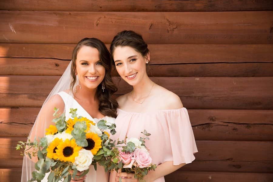 ジュディ舞衣のインスタグラム：「So glad I got to watch my favorite couple get married❤️ Chelsey was my first and very best friend at UK that first year and I don't know how I would've survived without her(or her Cheerios). Can't wait for you two to make it to Tokyo😘🗼✨ ． ． #wedding #bridesmaids #kentucky #kentuckywedding」