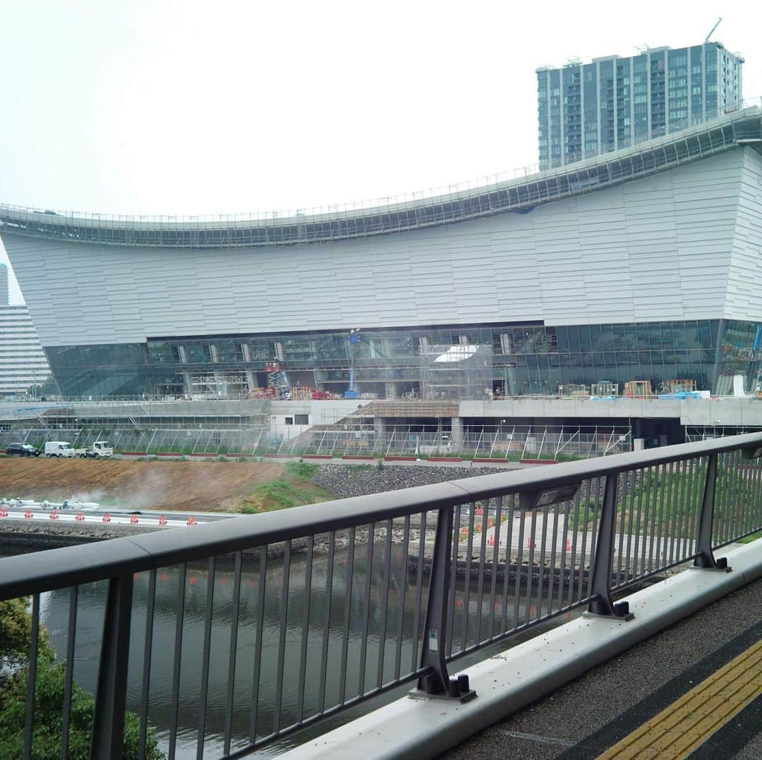 The Japan Timesさんのインスタグラム写真 - (The Japan TimesInstagram)「Members of the press were invited on Wednesday to visit the new National Stadium, the Olympic and Paralympic Village and other venues that will host events during the Tokyo 2020 Games. Ninety percent of the construction of the new National Stadium has been completed, according to the Japan Sport Council, and is on track to finish on schedule in November. A ceremony commemorating the stadium’s opening will be held on Dec. 21, at which point the venue will be officially christened as the “National Stadium.” (@ryuseitakahashi217 photos) . . . . . . #Japan #Tokyo #Olympics #sports #東京 #オリンピック #五輪 #スポーツ #日本」7月4日 18時49分 - thejapantimes