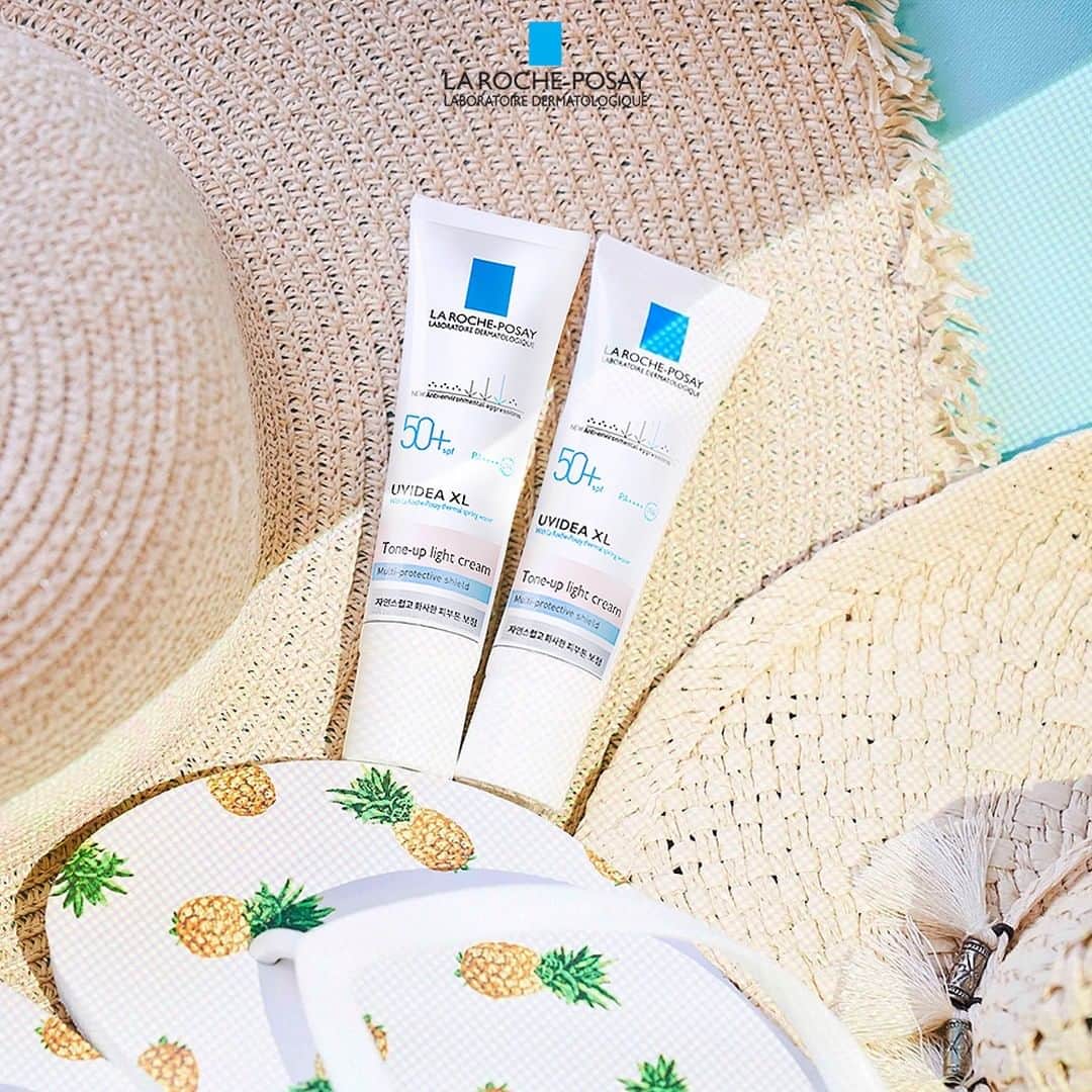 LA ROCHE-POSAY JAPAN ラロッシュポゼのインスタグラム：「. ＼トーンアップUVでうっかり日やけ対策／ . 通勤・通学時しか屋外にいないからといって日やけ止めを塗り忘れていませんか??☑️ . 屋外にいる時間が短くても、毎日積み重なるとたくさんの紫外線量を浴びている、なんてことも。 さらに！紫外線の中でも、ロングUVA波は室内にいても窓を通して入ってくるので要注意です。 . そんなときはトーンアップUVがおすすめ。 化粧下地も日やけ止めもこれ一本でばっちりです。 是非毎日の紫外線対策にお役立てください♪ . そして、本日よりトーンアップUVとアンテリオス フリュイドミニのお得なキットも発売中。 詳しくは公式サイトをチェック✓ . #ラロッシュポゼ #乾燥肌 #敏感肌 #低刺激設計 #敏感肌コスメ #スキンケア #ドクターズコスメ」