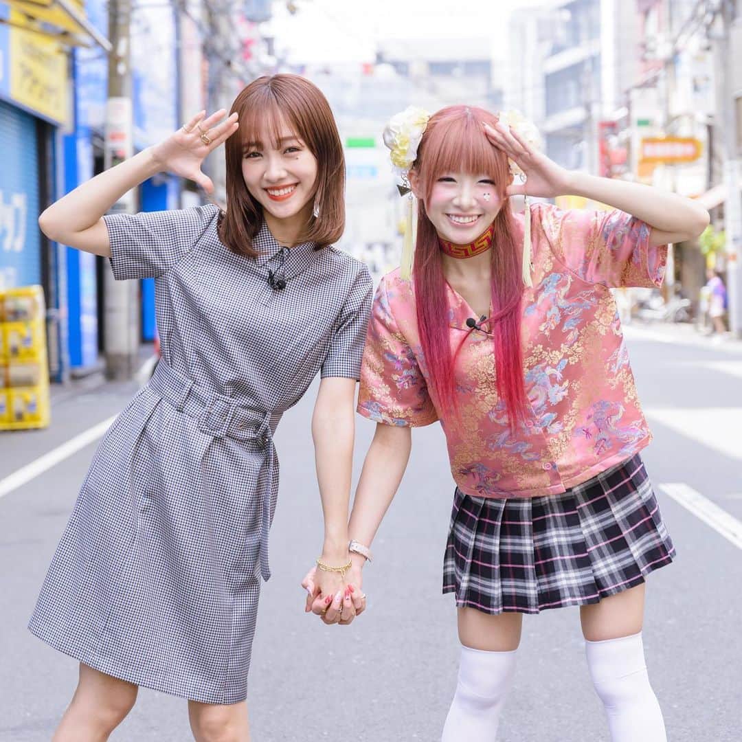 のインスタグラム：「. 7月4日(木)放送の「Kawaii JAPAN-da!!」は、 . サブカルチャー大好きモデル・#椎名ひかり がタピオカ飲みたい#前田希美 を連れて、大阪・日本橋 でサブカルスポットを駆け巡る「痛ツアー」に出かけるんda!!🐼 . 両極端な２人ではたしてロケはうまく進むのか…と心配になりますが、老舗ホビーショップでレアグッズを堪能したり、大阪についに初上陸の超有名メイドカフェで萌えキュン💖体験したりと意外と大はしゃぎ❗️😆 . ディープだけど誰もが楽しめるサブカルスポットをお楽しみに😚✨ . . #モデル #柴田紗希 #しばさき #椎名ひかり #ぴかりん #前田希美 #まえのん #くみっきー #舟山久美子 #菅沼ゆり #ゆりっぱ #古関れん #れんちゃん #mbs #mbs動画イズム #見逃し配信 #kawaiijapanda . . #大阪日本橋 #サブカル #痛ツアー #でんでんタウン #メイドカフェ #あっとほーむカフェ #AKICHI #ディグラボ #タピチ . .」