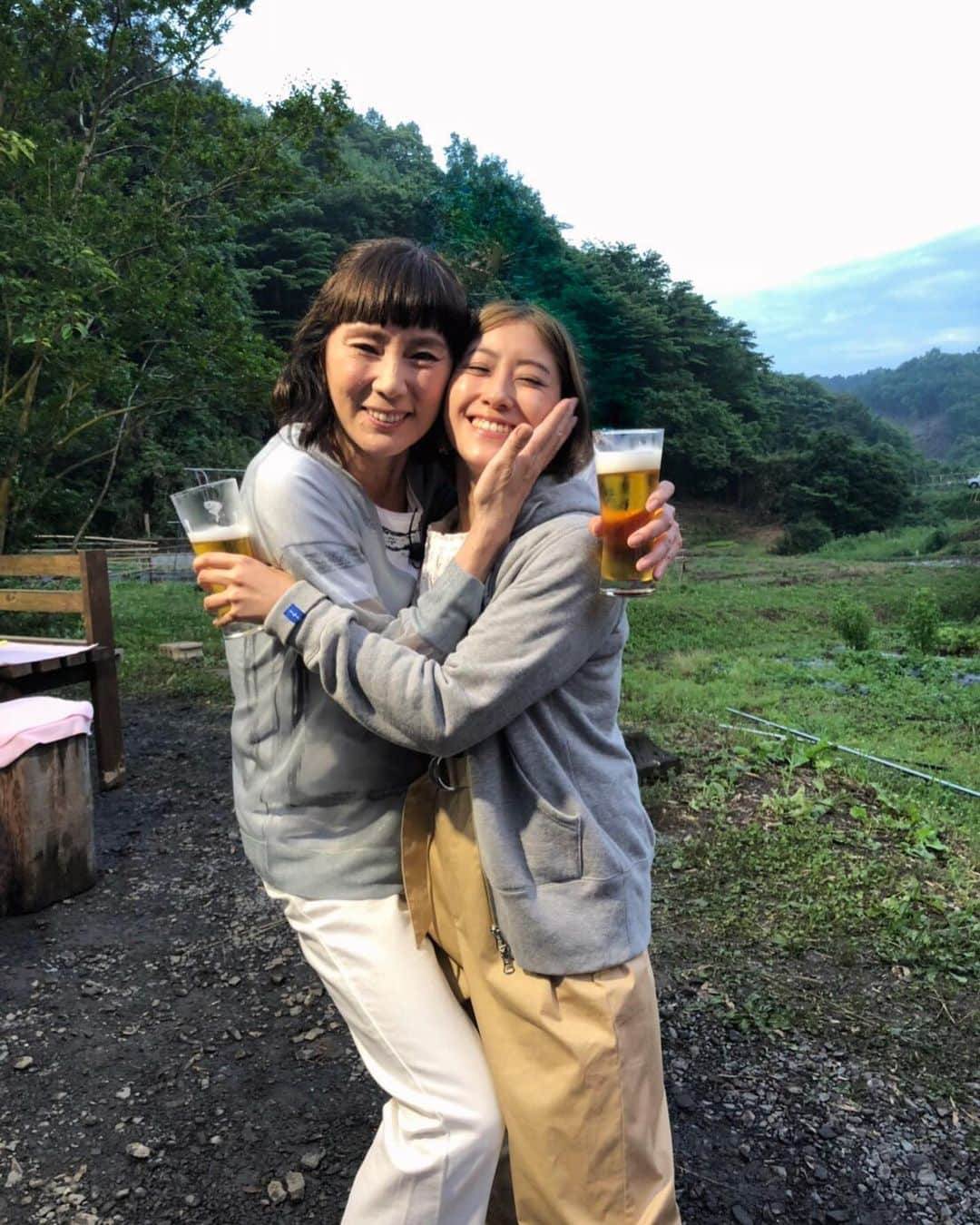 IMALUさんのインスタグラム写真 - (IMALUInstagram)「#金スマ メンバー。 親方、そして秋野暢子さんと❤️ #ひとり農業 で乾杯🍻」7月4日 19時07分 - imalu_0919