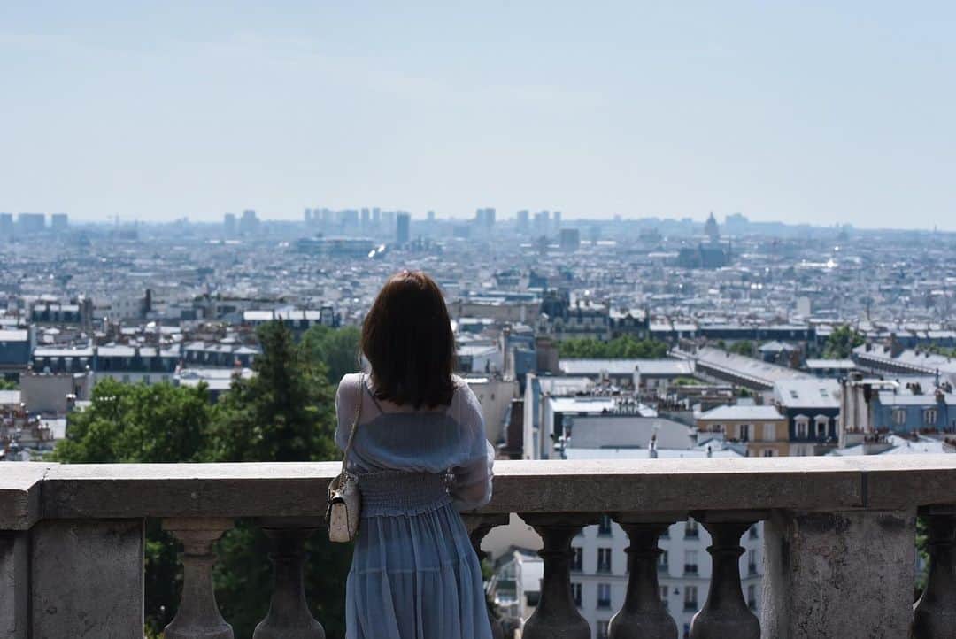 藤川沙弥さんのインスタグラム写真 - (藤川沙弥Instagram)「モンマルトルの丘から﻿ パリの街並みが一望できる𓂃𓂂𓅯﻿ お天気も良くて綺麗☀︎﻿ ﻿ 映画アメリ🎬の舞台にもなった場所﻿ もう一度観直したくなった𖥧𖥧﻿ ﻿ ﻿ ﻿」7月4日 20時09分 - s_a_y_a_p_i