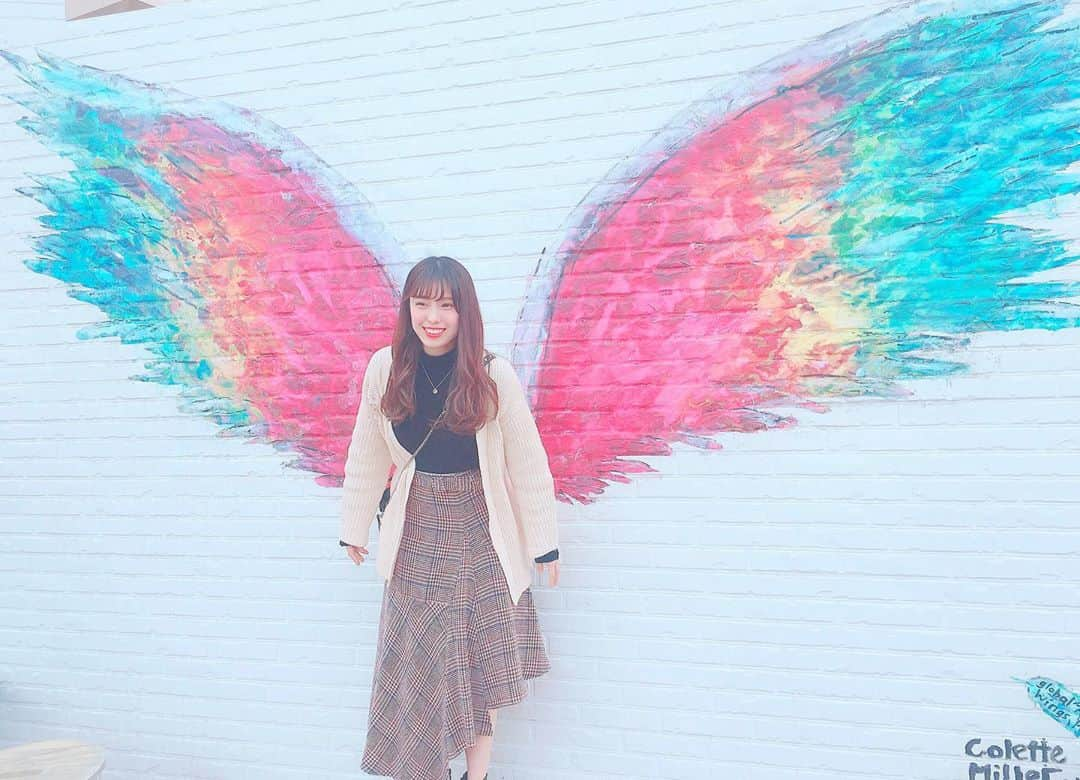 小嶋菜月さんのインスタグラム写真 - (小嶋菜月Instagram)「👼❤️ . . #江ノ島 #モケスハワイ #天使の羽 #インスタ映え #スポット」7月4日 20時16分 - kojimanatsuki_offical