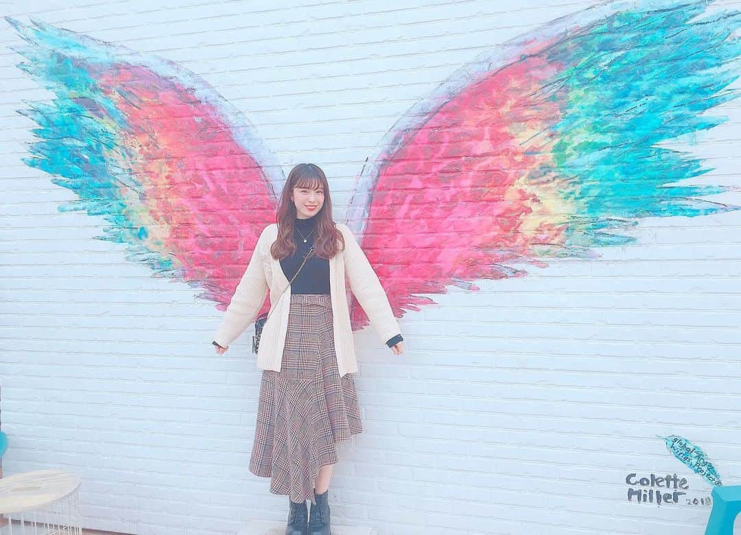 小嶋菜月さんのインスタグラム写真 - (小嶋菜月Instagram)「👼❤️ . . #江ノ島 #モケスハワイ #天使の羽 #インスタ映え #スポット」7月4日 20時16分 - kojimanatsuki_offical