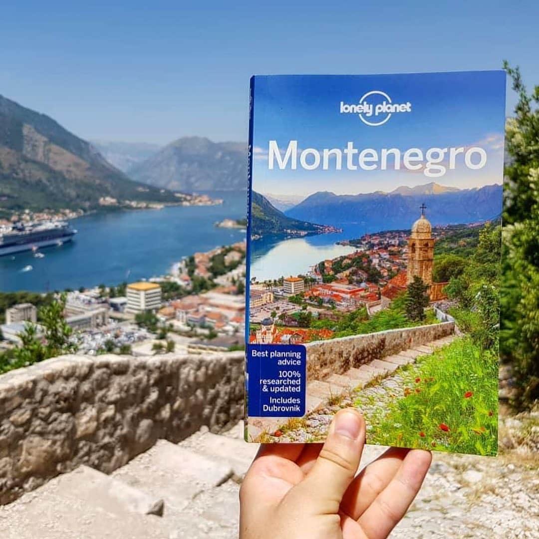 Lonely Planetさんのインスタグラム写真 - (Lonely PlanetInstagram)「This week's #mylpguide regrams come from @travel.see.write, who is using her pocket guide to explore the Big Apple, @the_unstoppable_two, who are taking in the beautiful Bay of #Kotor in #Montenegro and @nicolesewell, who whisked her guide away to #Venice! -- Every week we regram the best #mylpguide shots. Tag yours for a potential feature!」7月4日 20時24分 - lonelyplanet