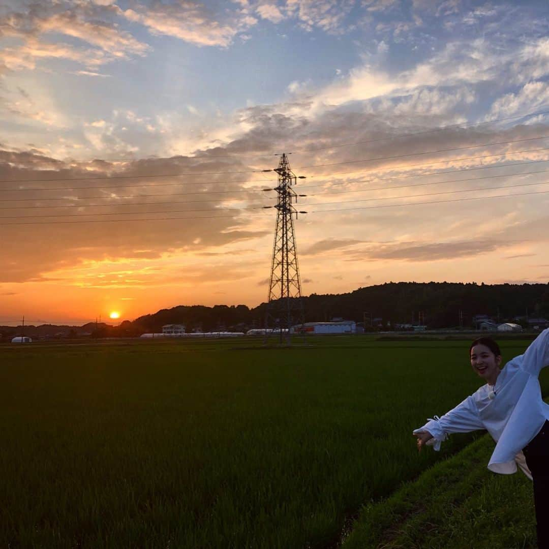 福地桃子さんのインスタグラム写真 - (福地桃子Instagram)「「あさイチ」を観てくださってどうもありがとうございました！放送後に、送って頂いたメッセージも、直接拝見させていただきました。感謝。偶然にもイラストの髪型とそっくりでした！ 引き続き"#なつぞら"楽しみにしていてください‼︎」7月4日 20時32分 - lespros_momo