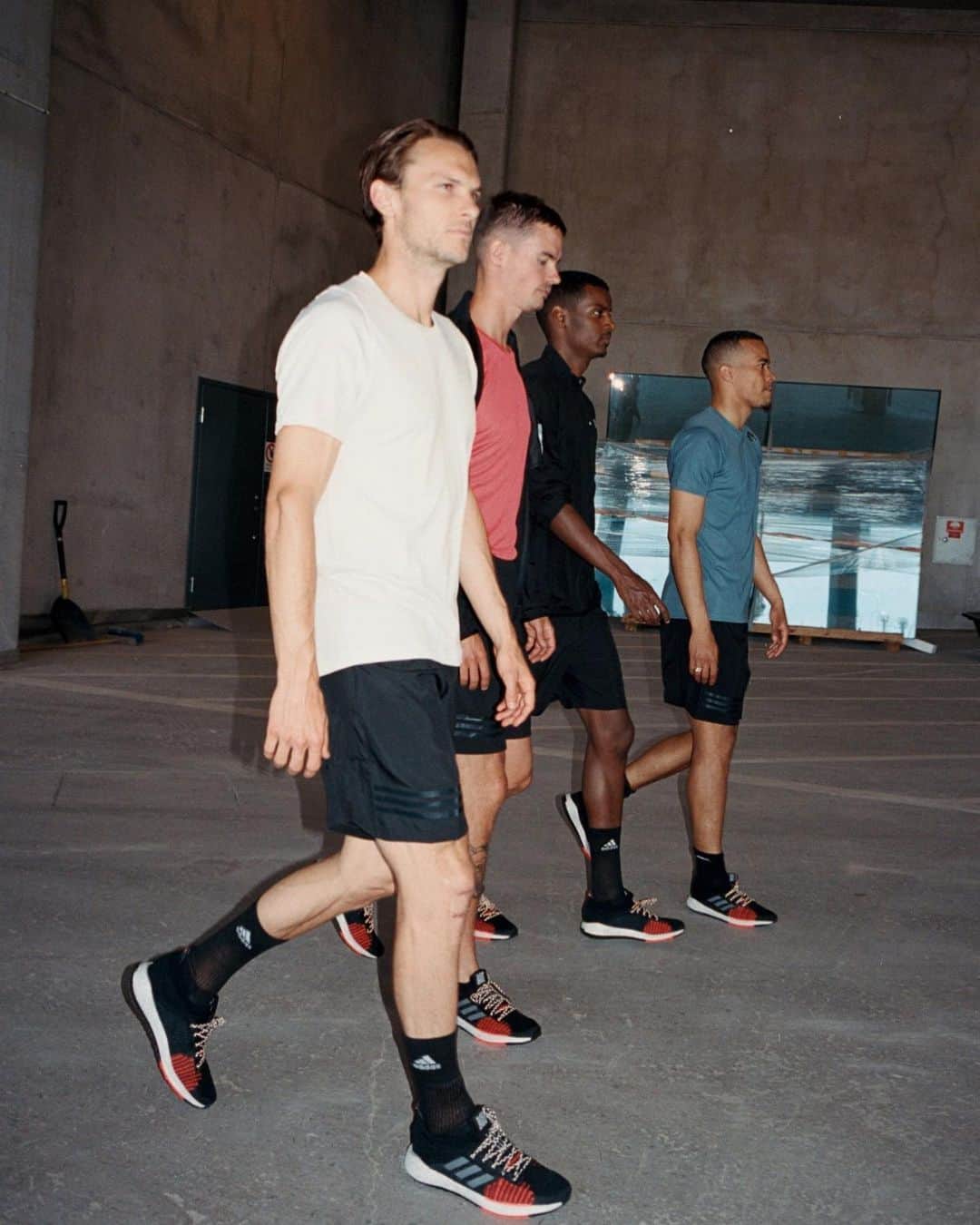 アルビン・エクダルのインスタグラム：「Any surface. Any direction. The all-new running shoe #PULSEBOOST HD from @adidasrunning #createdwithadidas」