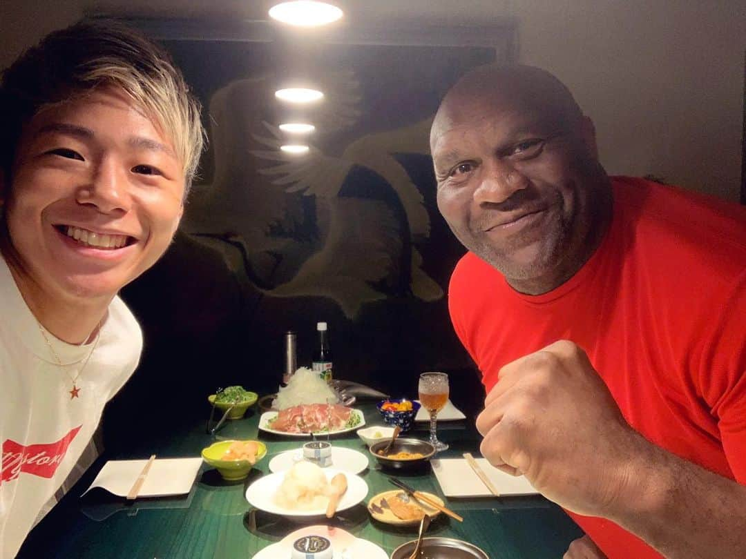 武尊さんのインスタグラム写真 - (武尊Instagram)「今日はボブさんとご飯🍚 格闘家の引退後についてお金だけじゃなくて体のダメージの事とか色々考えていて すごい勉強になる。」7月4日 21時38分 - k1takeru