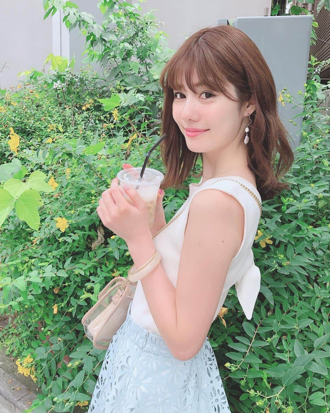 鈴木茉由さんのインスタグラム写真 - (鈴木茉由Instagram)「梅雨早く終わって~😢☔️☔️☔️ だいすきなカフェラテ片手に お散歩したいわ🥺❤️ . @mercuryduo_com @mercuryduo_styling #MERCURYDUO #selfie #instagood #instapic #instafashion #instalike #like #love #pink #コーデ #コーディネート」7月4日 21時42分 - mayu__09