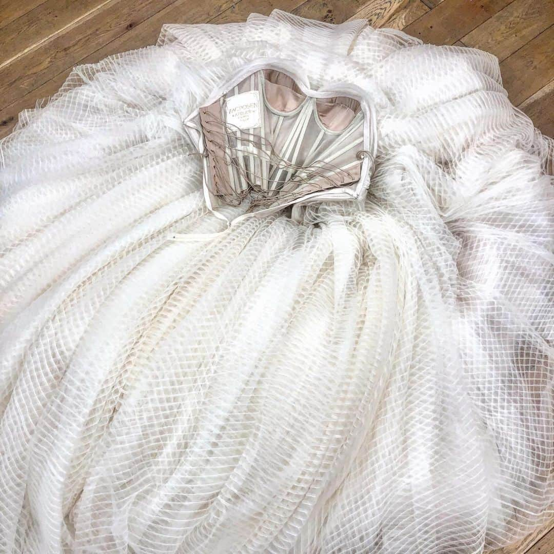 ザックポーゼンさんのインスタグラム写真 - (ザックポーゼンInstagram)「@katharinemcphee ✨🎶🕊💍#zacposen」7月4日 21時49分 - zacposen