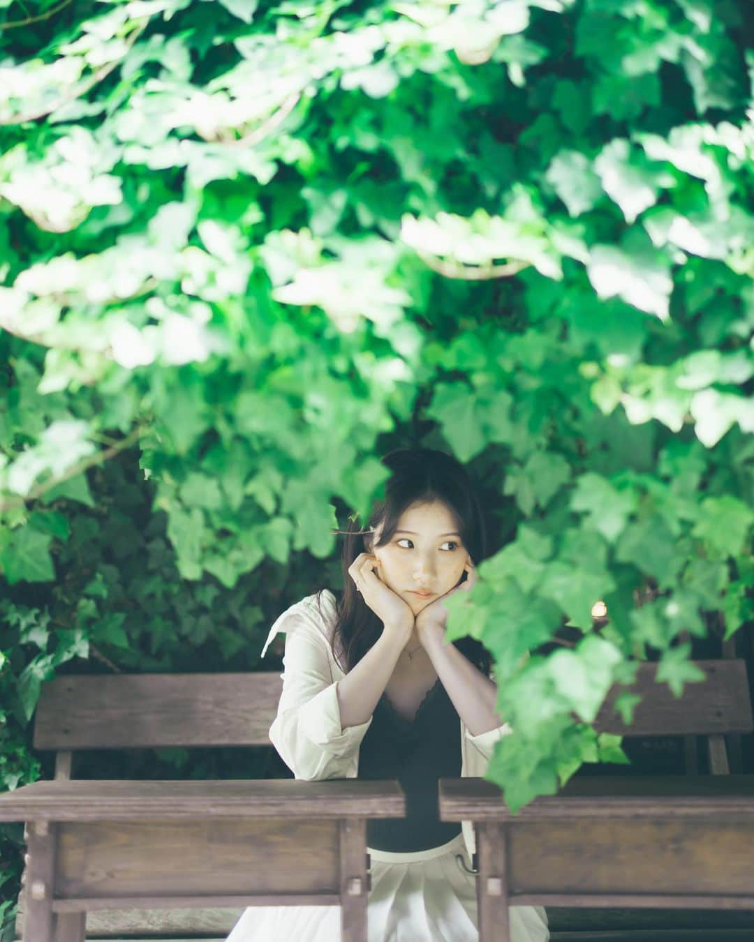sorayuchiのインスタグラム：「・ 梅雨の時期はわんこたちが運動不足でストレスたまるので、今からウォーキング行ってきます🚶‍♀️🐕🐕 CMの影響で、Apple Watch欲しくなってきたような⌚︎」