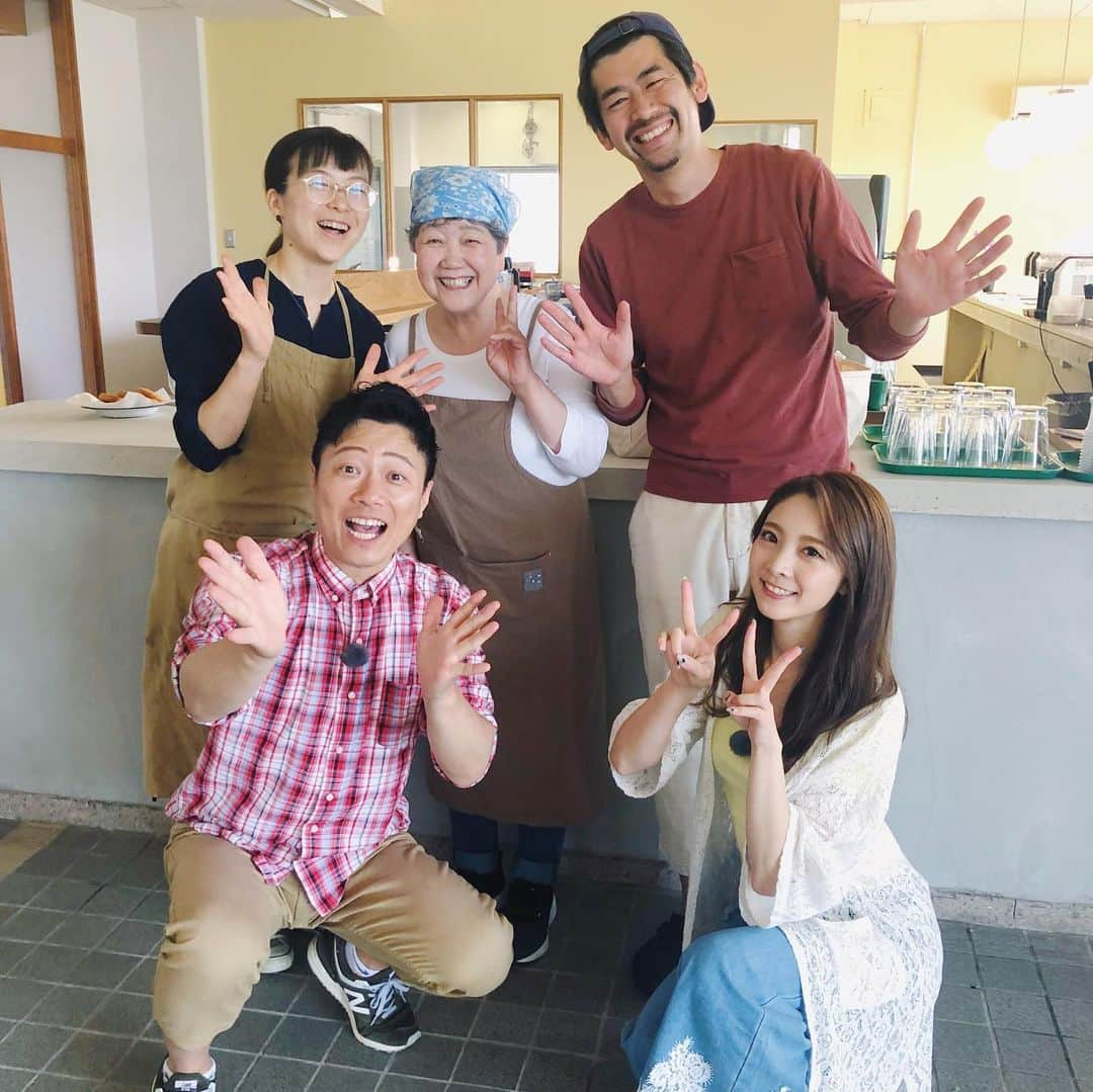 本谷紗己さんのインスタグラム写真 - (本谷紗己Instagram)「今年も放送決定📺❣️﻿ ﻿ わかやまキラリ🌟ええもん見つけ旅ー！！﻿ ﻿ やのぱんさんと﻿ 和歌山県内、﻿ いろーんなところへロケへ行き﻿ 素敵な人、場所、文化、美味しいものを﻿ ﻿ 再発見👀していく番組です📺﻿ ﻿ ﻿ こちらの番組は四年目になりました🥺🤲﻿ みなさんの応援があってのことです！﻿ ありがとうございます🥺🤲﻿ ﻿ ﻿ 今年、第一回目は﻿ 紀北エリア！﻿ ﻿ 今回は、、なんと、、﻿ 番組からプレゼントがあるそうですよ、、、(ゆっていいのかな、、？)﻿ ﻿ なので最後までぜひ見て頂けると嬉しいです😊❤️﻿ ﻿ ﻿ ﻿ ﻿ ﻿ #わくわく編集部 は毎週金曜﻿ 18時15分〜 ﻿ わかやまキラリは月一放送です🎶﻿ ﻿ 第一回目は明日放送❣️﻿ 19時半〜です🌟﻿ ﻿ ﻿ 再放送もありますので見逃した方は﻿ そちらチェックお願い致します☺️🎶﻿ ﻿ ﻿ ﻿ #insta_wakayama﻿ ﻿#wakayama #さぴ和歌山 #和歌山  #ポジティブアクティブアグレッシブ  #和歌山カフェ #和歌山ランチ #あったかいロケです #素敵な人たちばかり #あらためて和歌山が大好きになります #見てください📺 #プレゼント は、、、✨ #和歌山ごはん #アクティビティ」7月4日 22時10分 - sappyon38