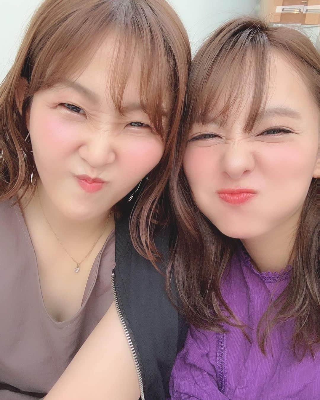 山田菜々さんのインスタグラム写真 - (山田菜々Instagram)「iPhone XS maxの魅力にどはまり中。 こんなにもカメラが綺麗なのに感動。 写真撮るためだけに外に出ちゃう☺︎ みなみなさま。 明日は華の金曜日です。 とりあえず平日の最後ということだけですが頑張りましょうね☺︎☺︎」7月4日 22時20分 - tannana.yamada