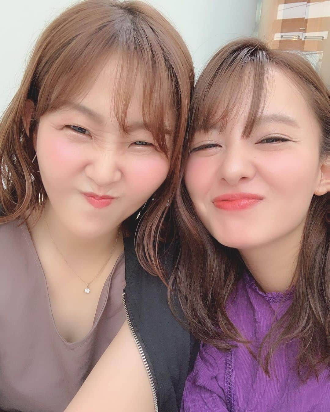 山田菜々さんのインスタグラム写真 - (山田菜々Instagram)「iPhone XS maxの魅力にどはまり中。 こんなにもカメラが綺麗なのに感動。 写真撮るためだけに外に出ちゃう☺︎ みなみなさま。 明日は華の金曜日です。 とりあえず平日の最後ということだけですが頑張りましょうね☺︎☺︎」7月4日 22時20分 - tannana.yamada