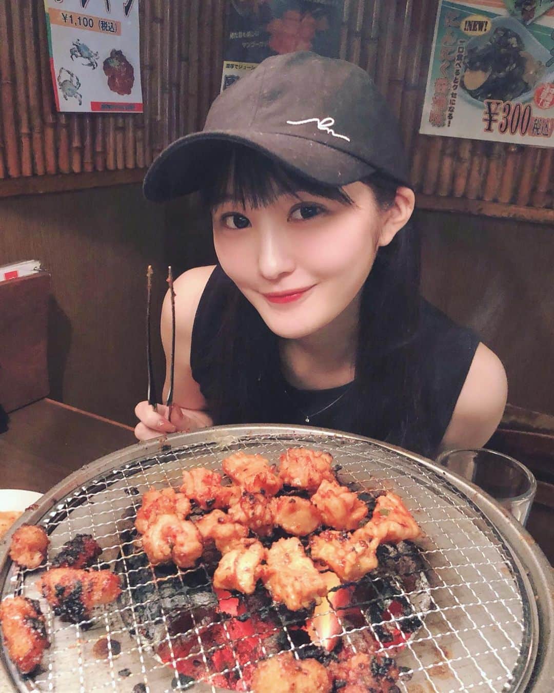 川上礼奈さんのインスタグラム写真 - (川上礼奈Instagram)「. 焼肉の〆肉はミノ🍖♡ 好きな部位は塩タンとハラミ😋 #焼肉 #もぐもぐれなぴょん」7月4日 22時29分 - kawakami_rena